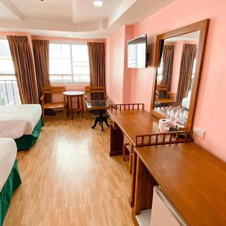 A.A. Pattaya Golden Beach Hotel מראה חיצוני תמונה