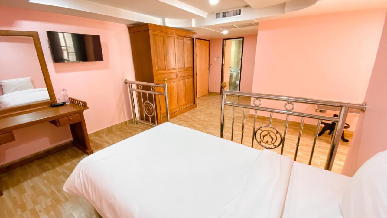 A.A. Pattaya Golden Beach Hotel מראה חיצוני תמונה