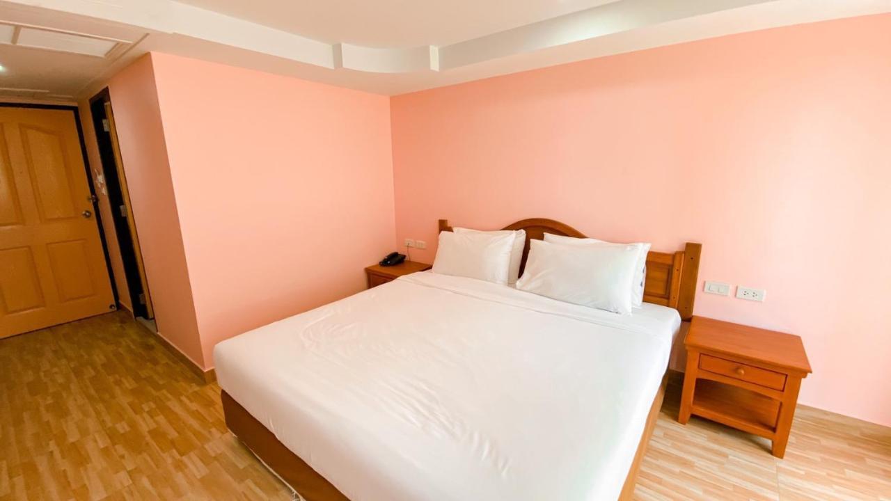 A.A. Pattaya Golden Beach Hotel מראה חיצוני תמונה