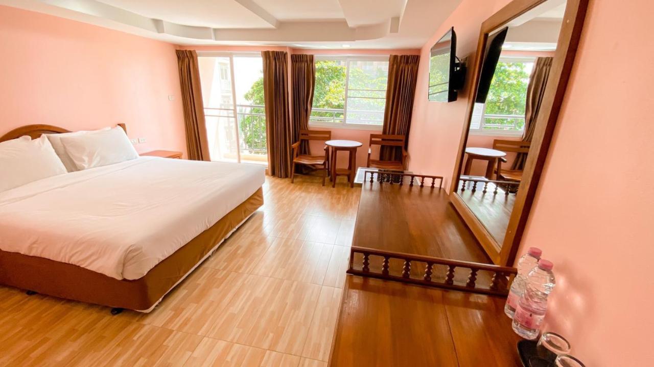 A.A. Pattaya Golden Beach Hotel מראה חיצוני תמונה